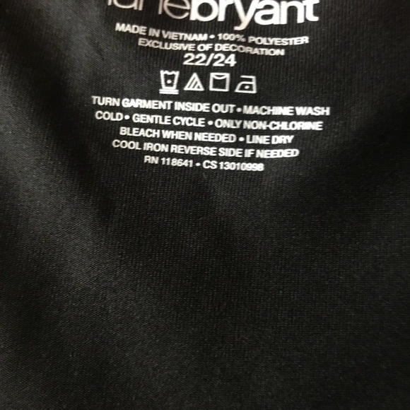 壟 Lane Bryant Holiday Black Sequin Sleeveless Top - Picture 4 of 4